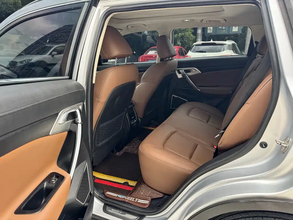 Geely Boyue — миниатюра 11