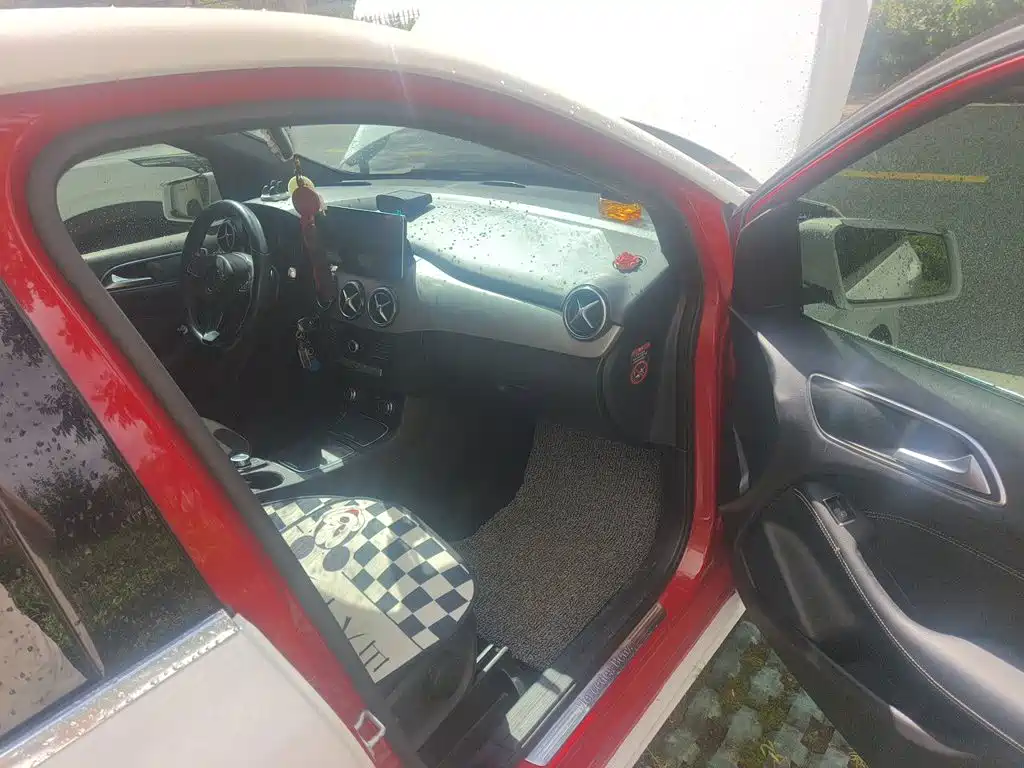 Mercedes-Benz B-Class — миниатюра 18
