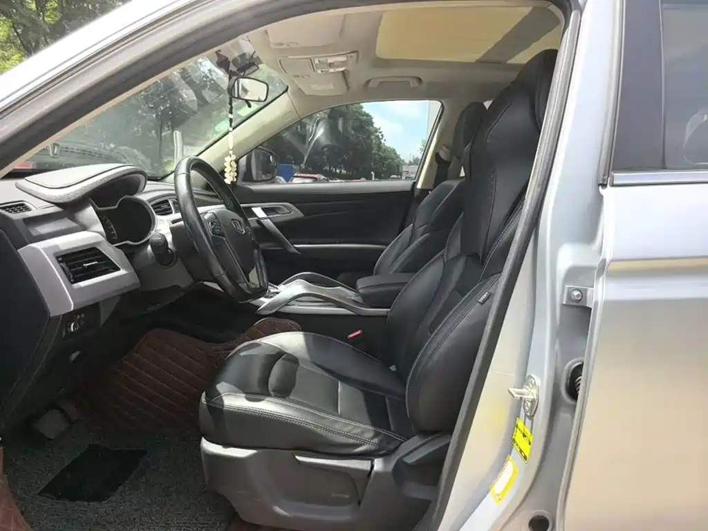 Geely Boyue — миниатюра 9