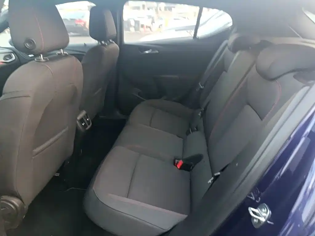 Buick Verano — миниатюра 17
