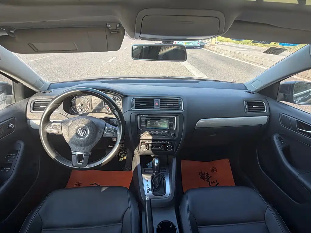 Volkswagen Sagitar — миниатюра 4