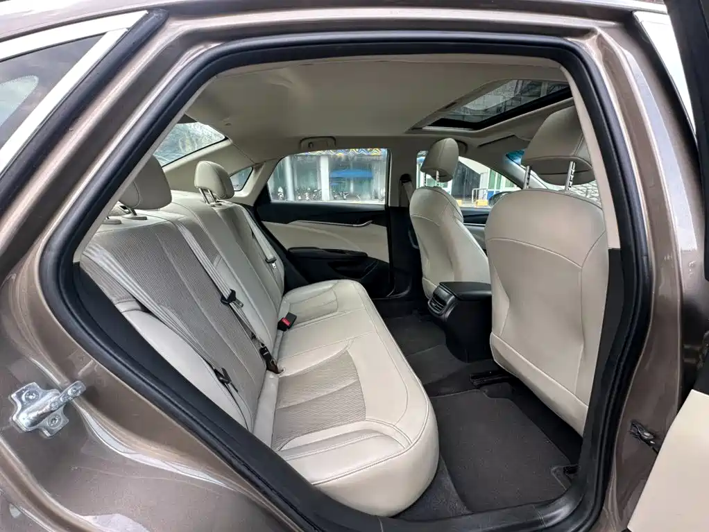 Buick Excelle — миниатюра 15