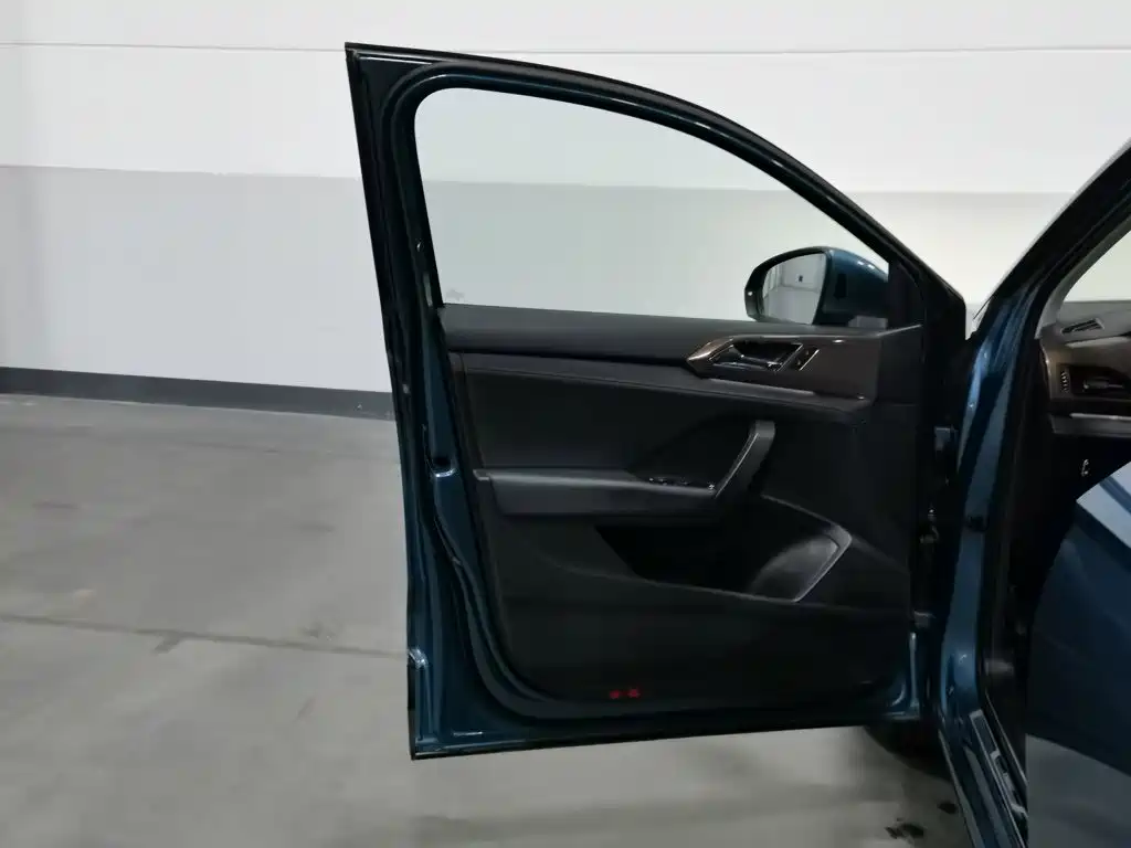 Volkswagen Tharu — миниатюра 8