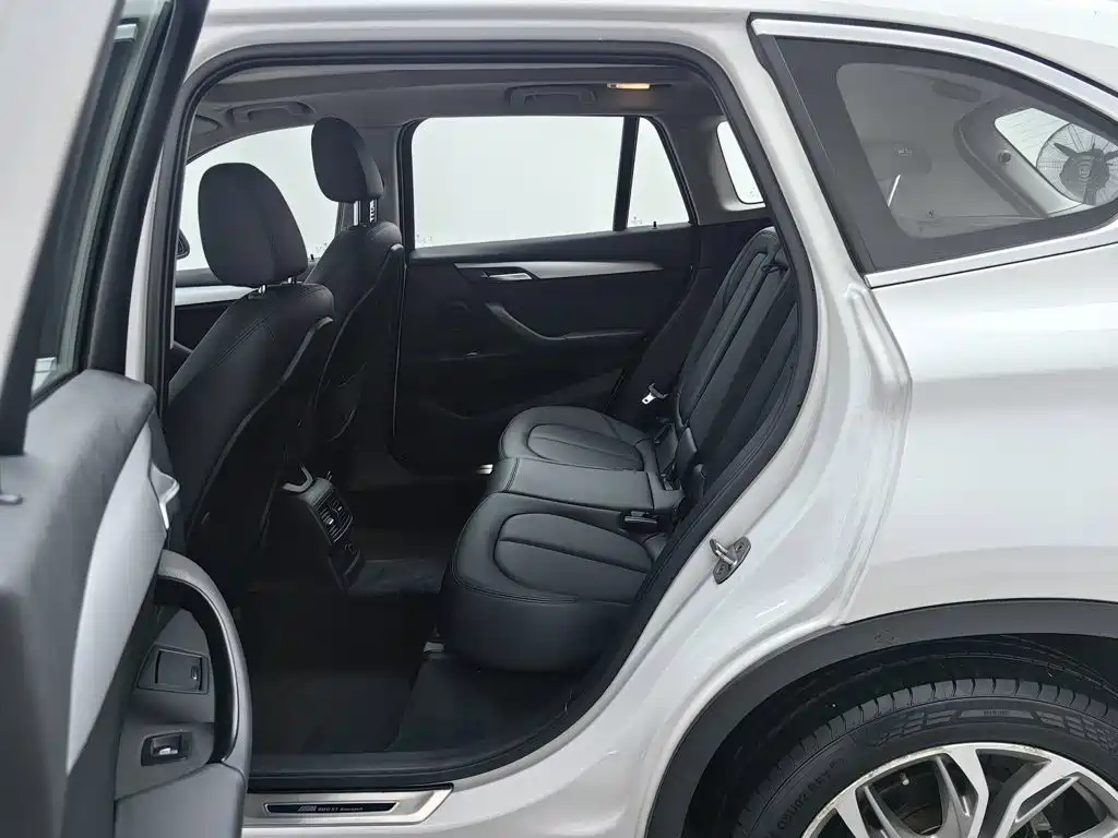 BMW X1 — миниатюра 15