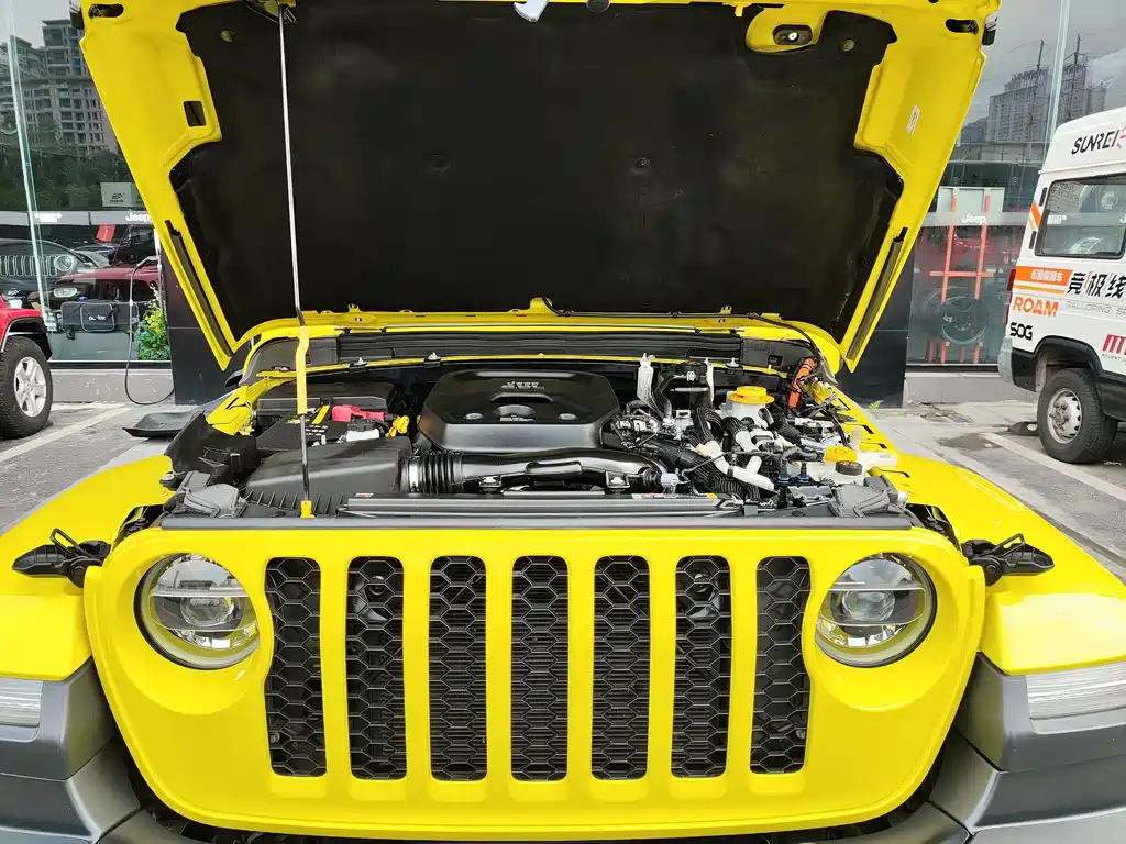 Jeep Wrangler PHEV — миниатюра 21