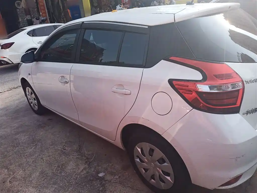 TOYOTA VIOS FS