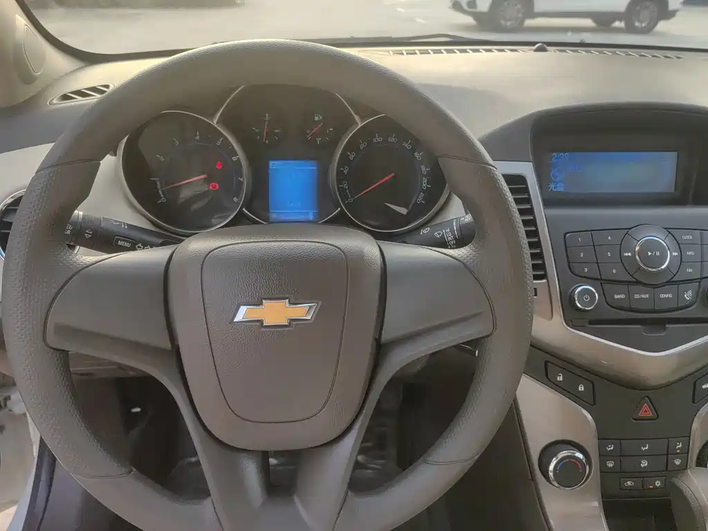 Chevrolet Cruze — миниатюра 8