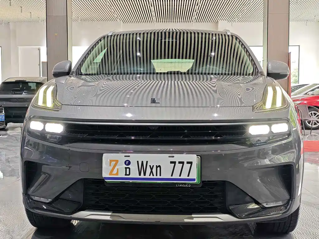 Lynk & Co 06 EM-P — миниатюра 2