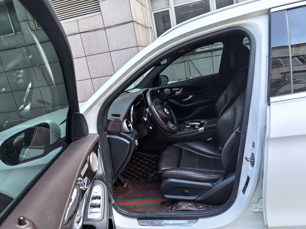 Mercedes-Benz GLC — миниатюра 7