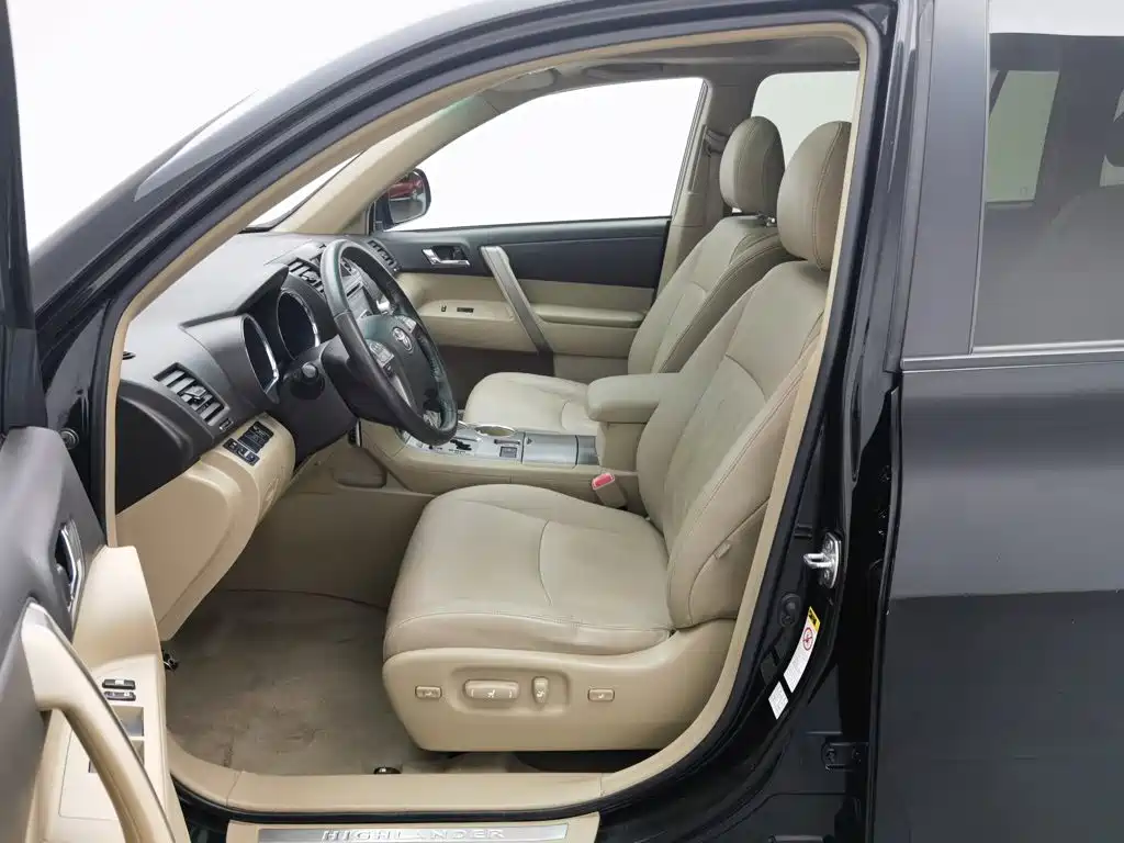 Toyota Highlander — миниатюра 10