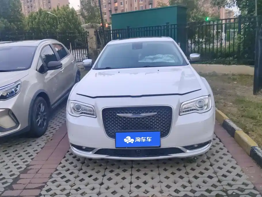 Chrysler 300C — миниатюра 2