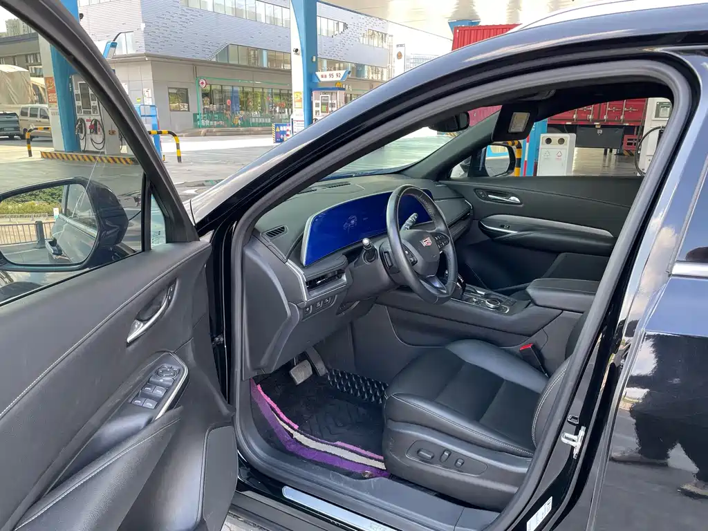 Cadillac XT4 — миниатюра 4