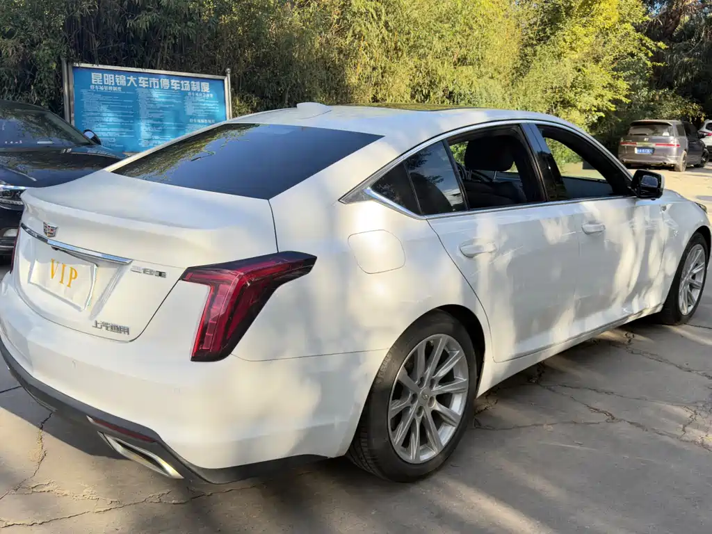 Cadillac CT5 — миниатюра 14