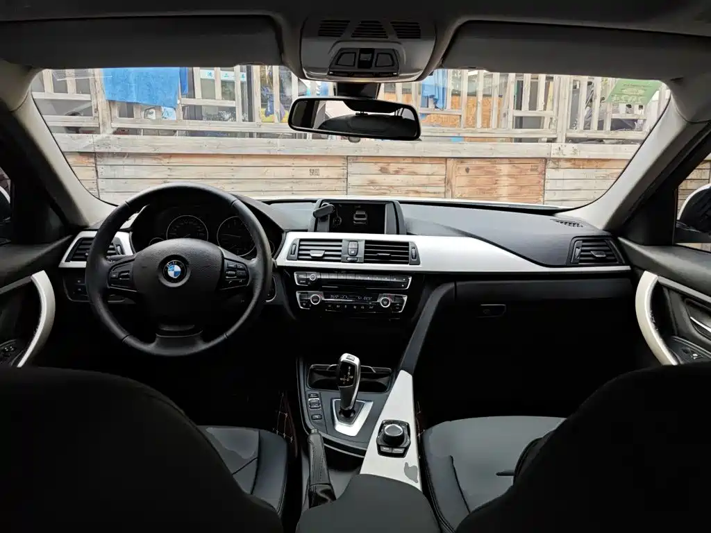 BMW 3 Series 3 2016 316Li Fashion