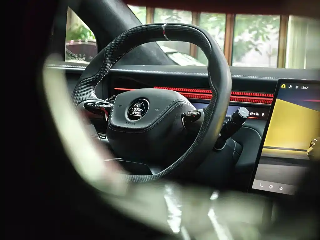 LOTUS SPORTS CAR ELETRE