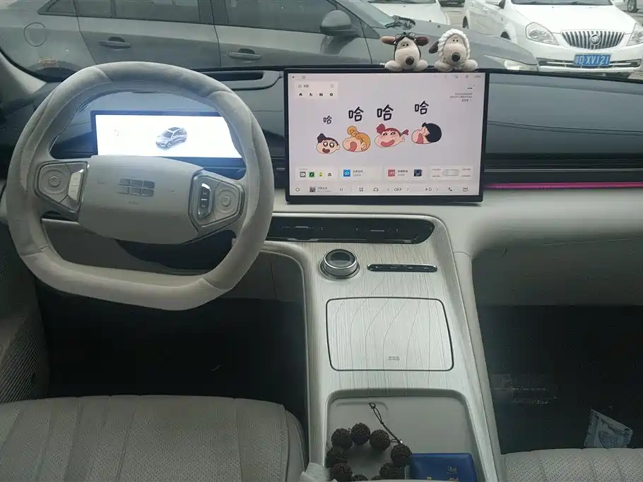 GEELY GALAXY GALAXY E5