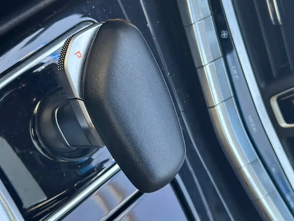 GEELY AUTOMOBILE BORUI