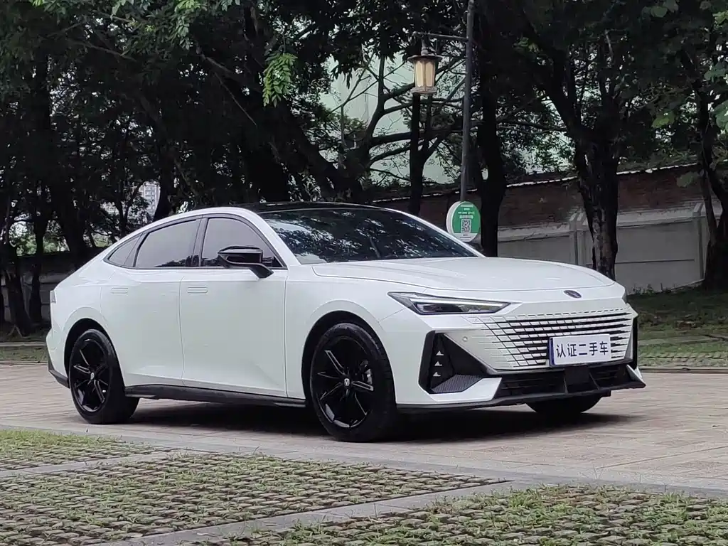Changan UNI-V — миниатюра 3