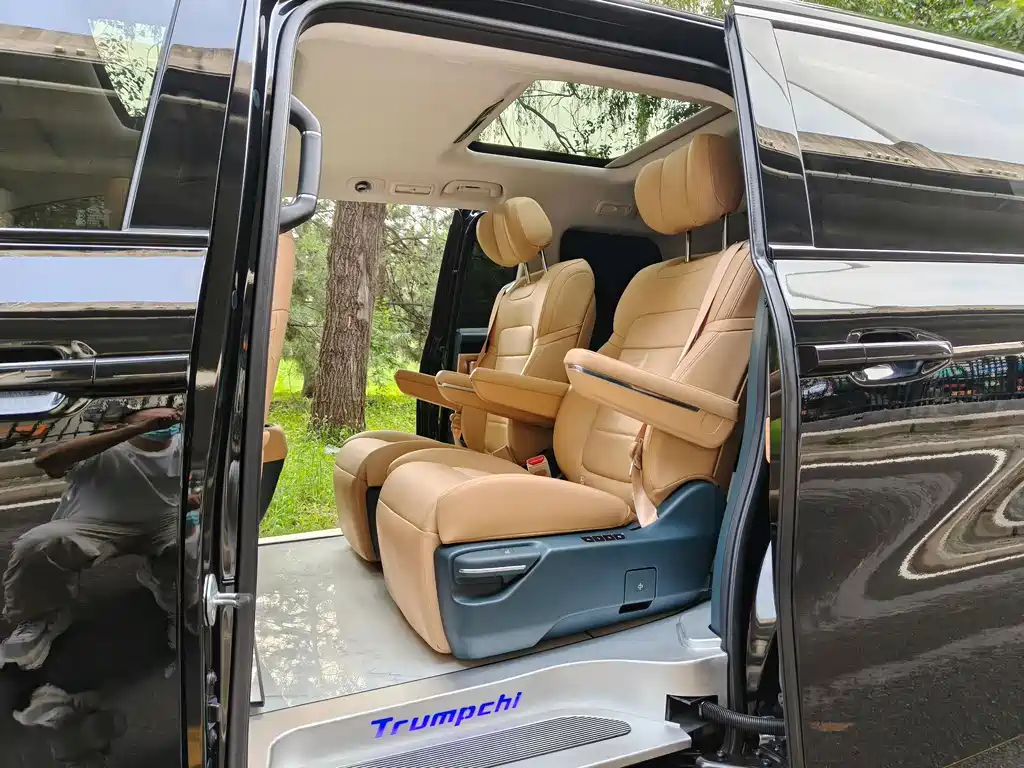 GAC Motor 传祺E8 PHEV — миниатюра 9