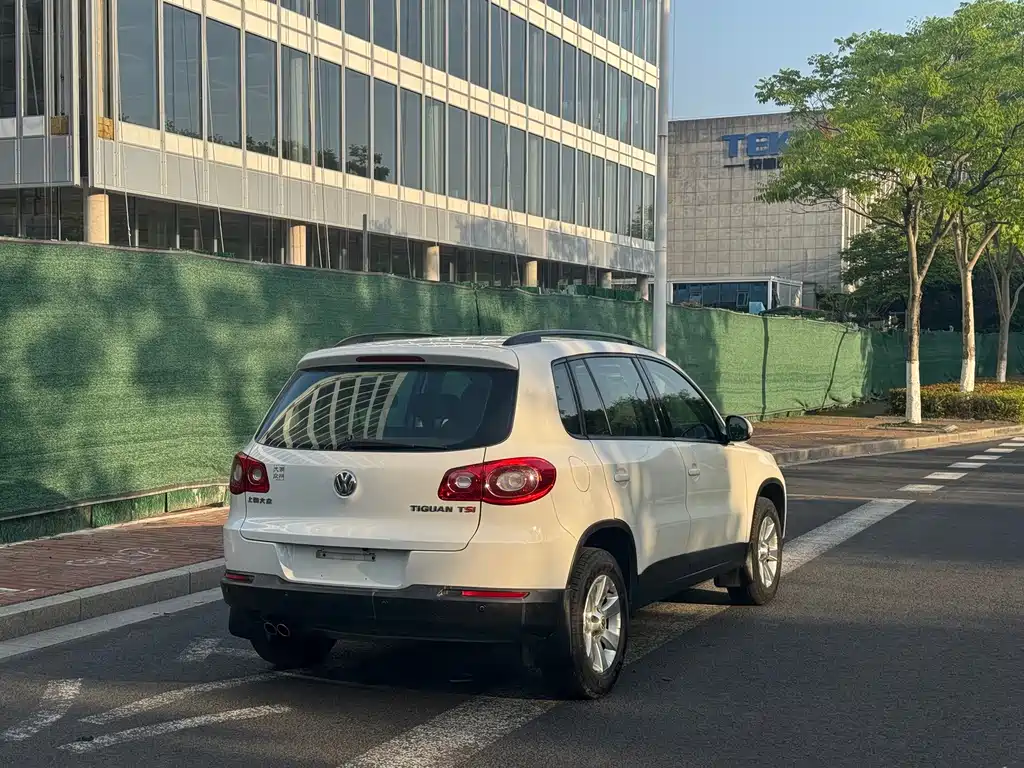Volkswagen Tiguan — миниатюра 5