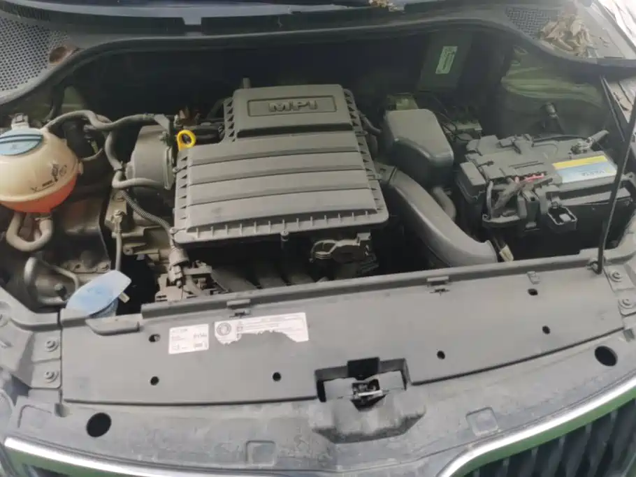 Skoda Rapid — миниатюра 10