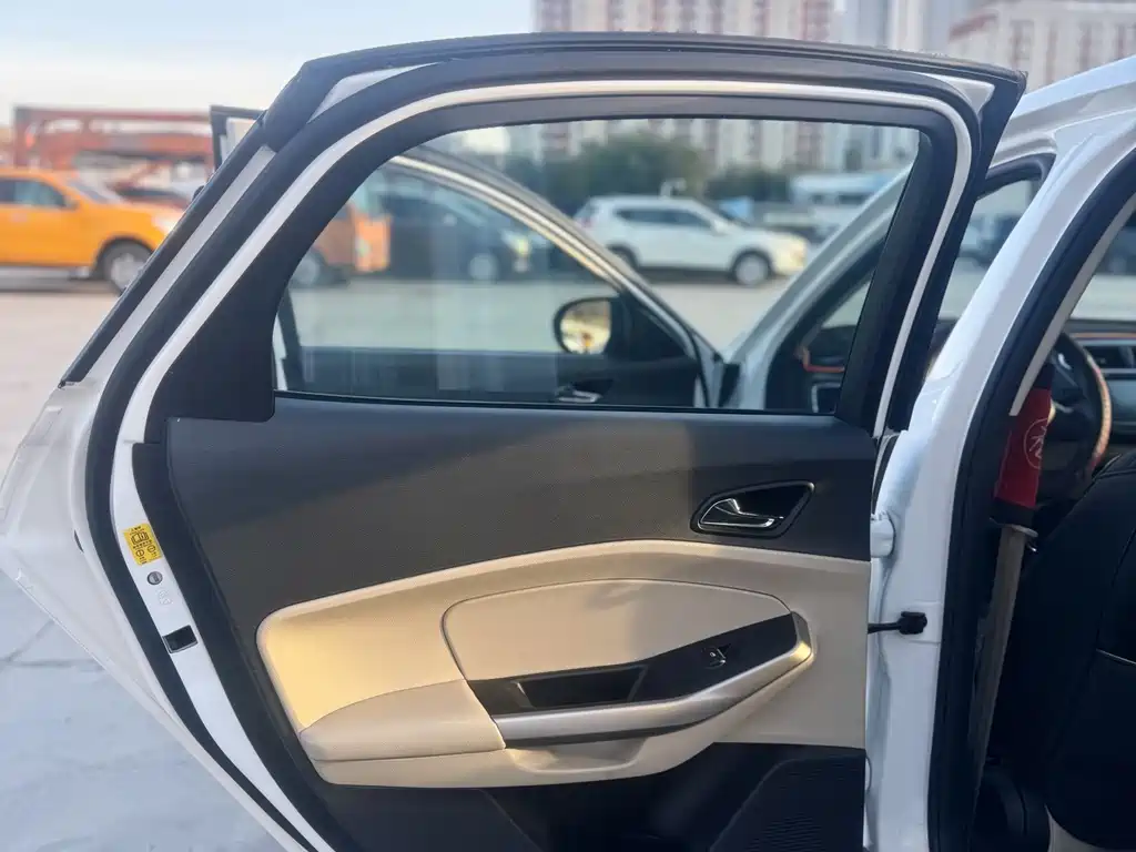 Ford Escort — миниатюра 18