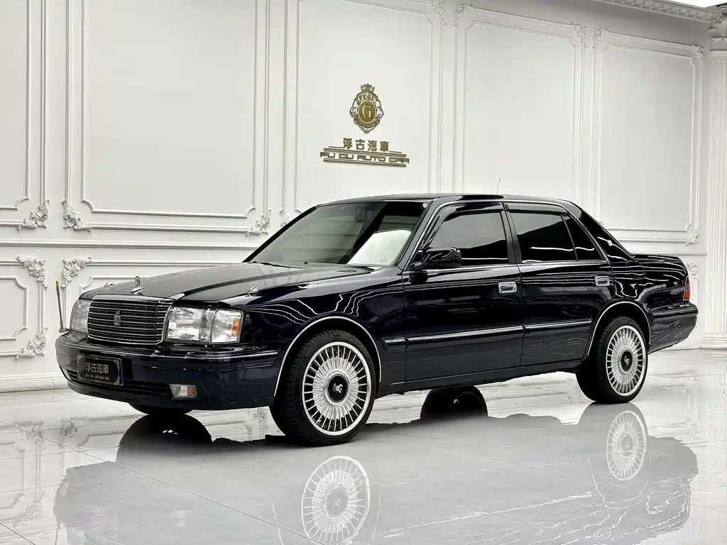 Toyota Crown (Import) 1996