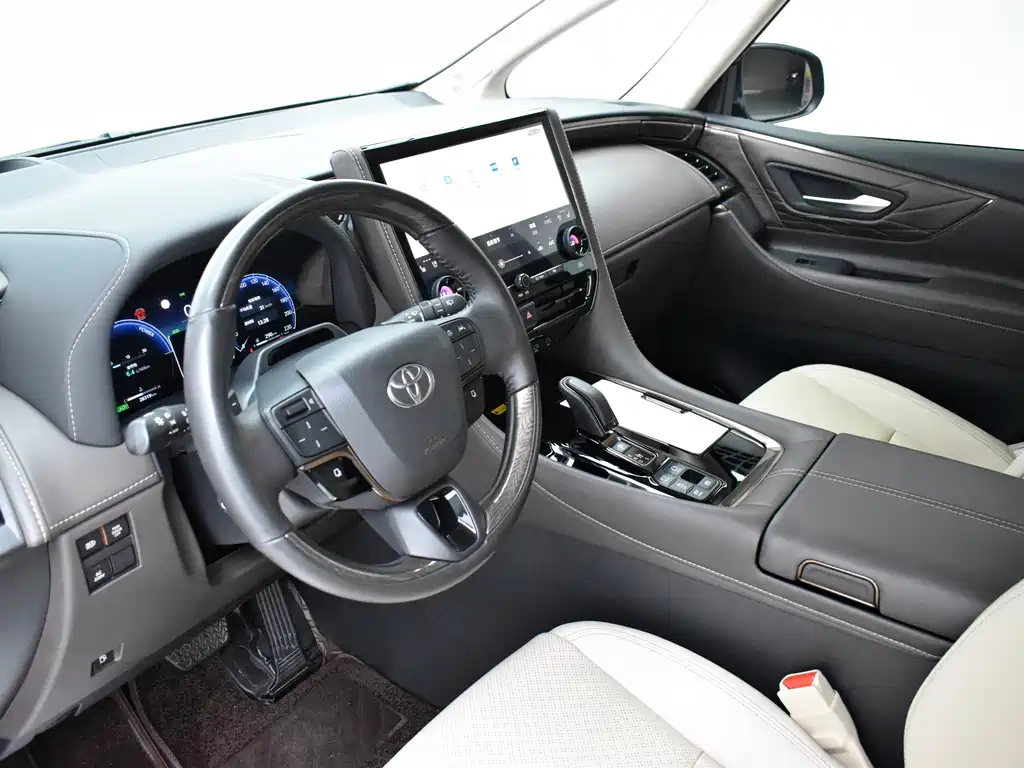 Toyota Alphard 2024 2.5L Luxury