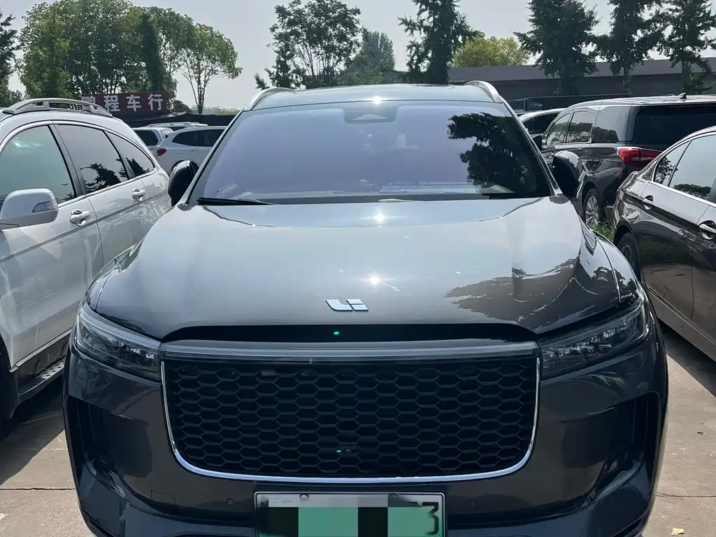 Li Auto ONE 2021 6 мест