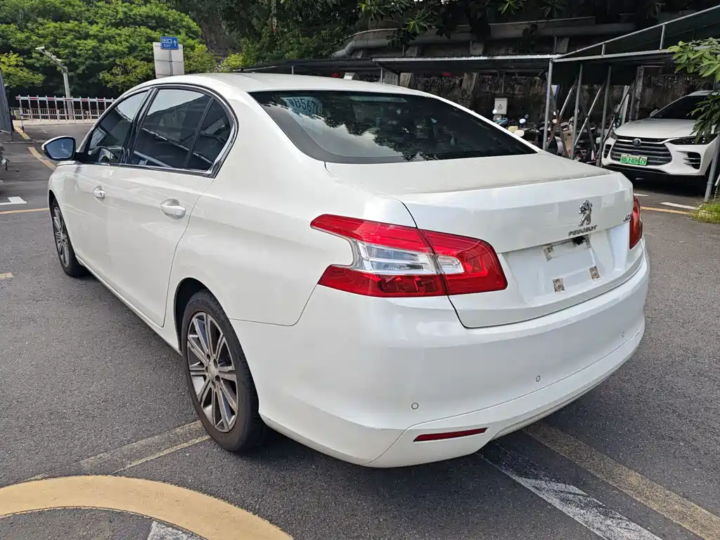 Peugeot 408 — миниатюра 4
