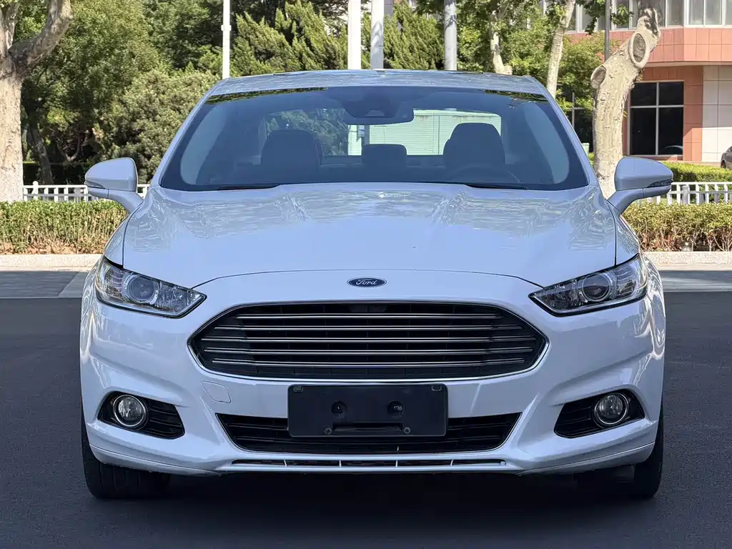 Ford Mondeo — миниатюра 2
