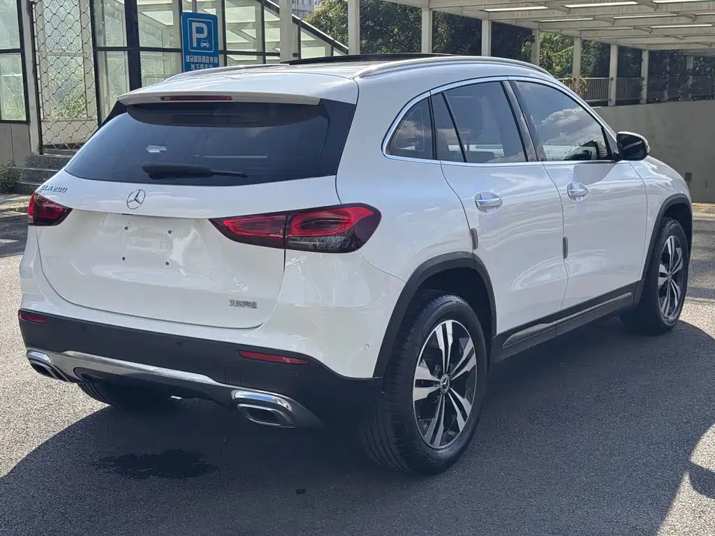 Mercedes-Benz GLA — миниатюра 28