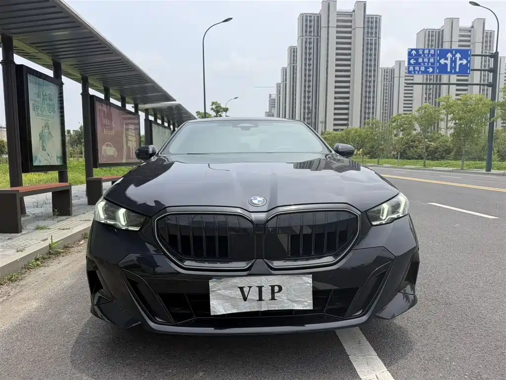 BMW 5 Series 5 2025 530Li Lead M Sport