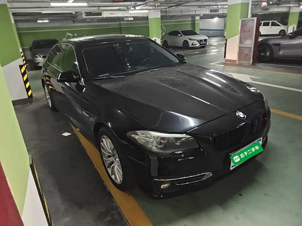 BMW 5 Series — миниатюра 4
