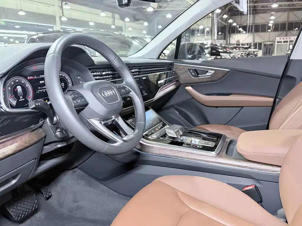 Audi Q7 — миниатюра 7