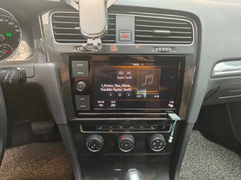 Volkswagen Golf — миниатюра 8