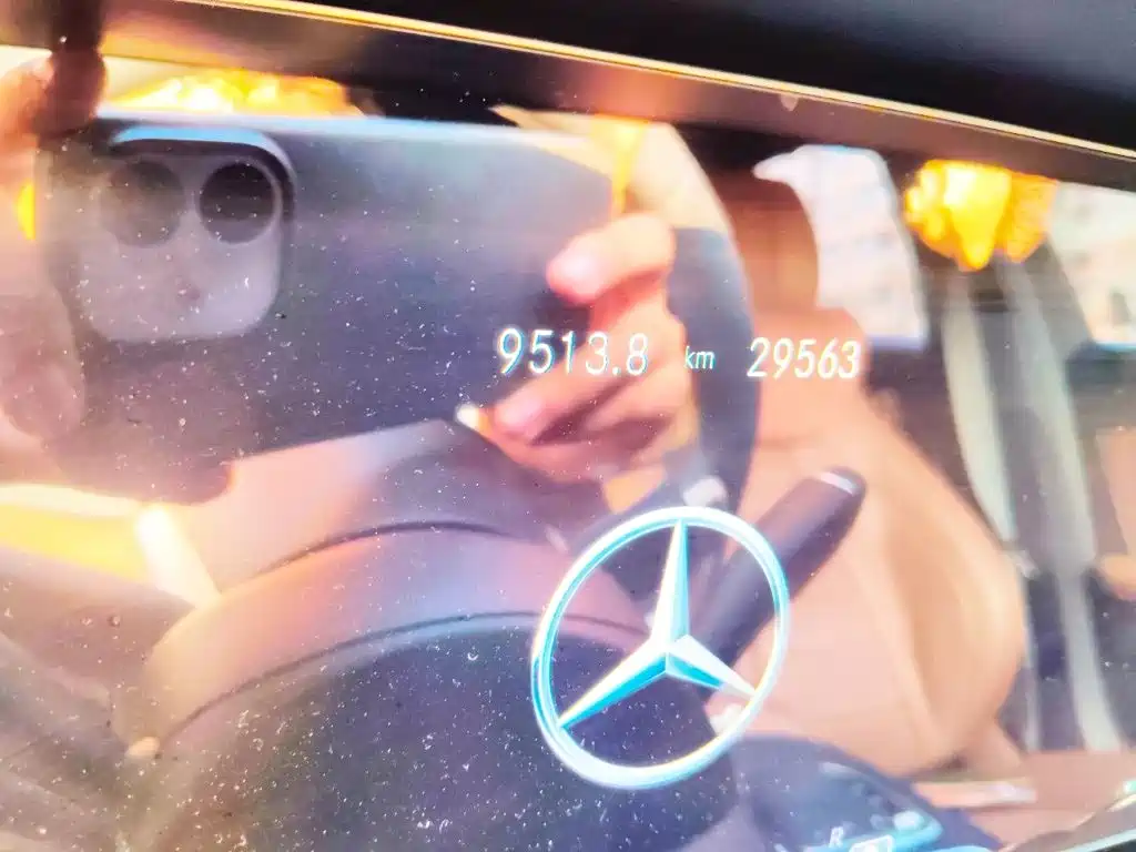 Mercedes-Benz E-Class — миниатюра 8