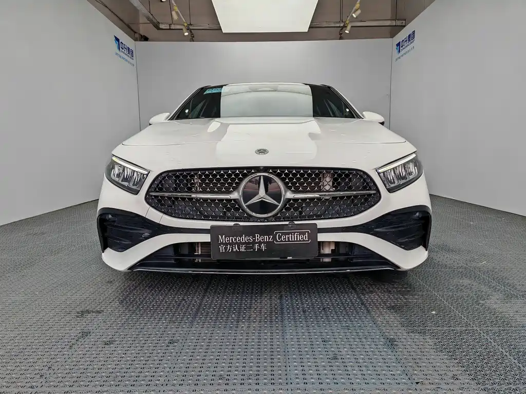 Mercedes-Benz A-Class A 2025 A 200 L Fashion