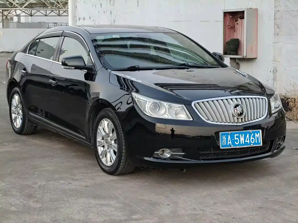 Buick LaCrosse — миниатюра 3