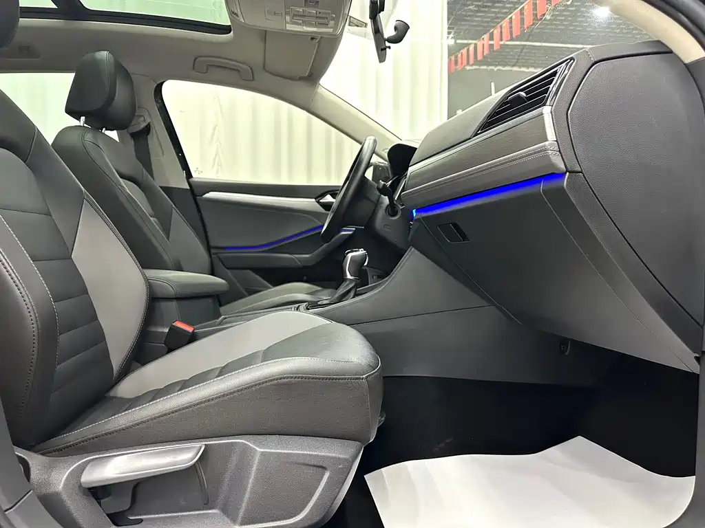 Volkswagen Sagitar — миниатюра 10