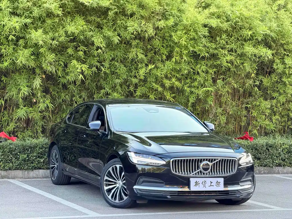 Volvo S90 — миниатюра 2