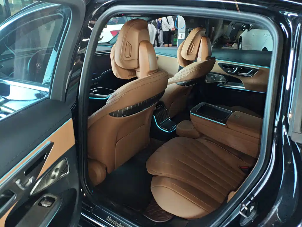 Mercedes-Benz E-Class E 2024 E 300 L Luxury