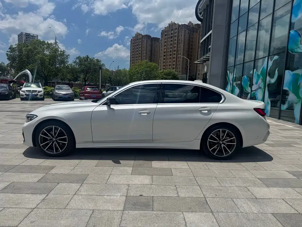 BMW 3 Series 3 2021 325Li M Sport