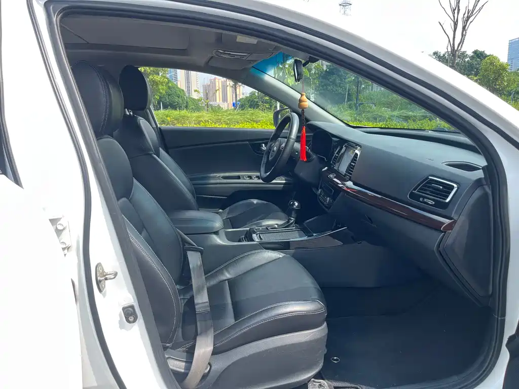 Kia K4 — миниатюра 13