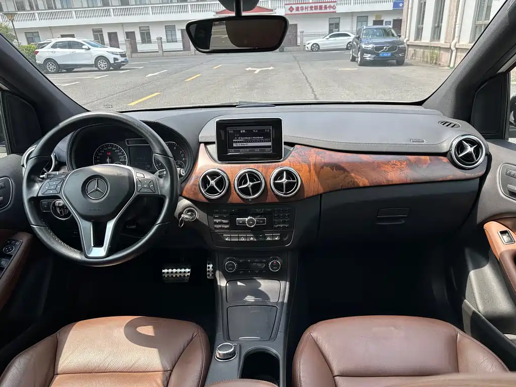 Mercedes-Benz B-Class — миниатюра 13
