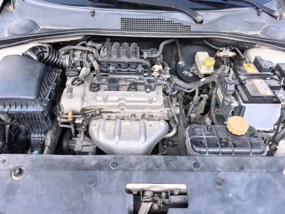 Baojun 310 — миниатюра 10
