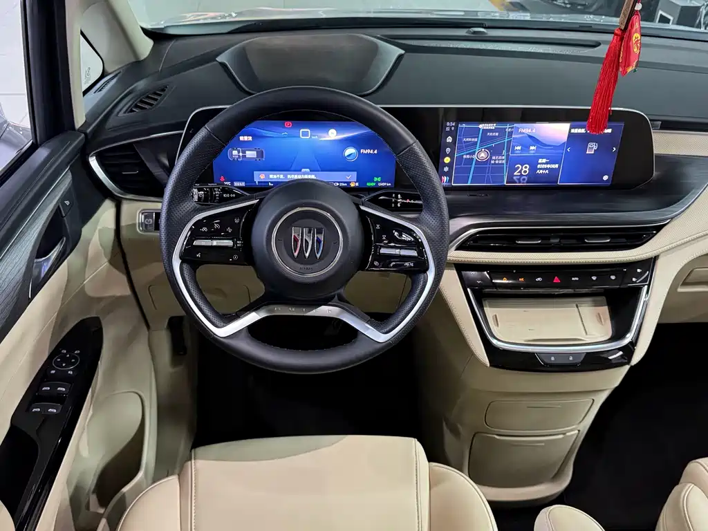 Buick GL8 Hybrid — миниатюра 9