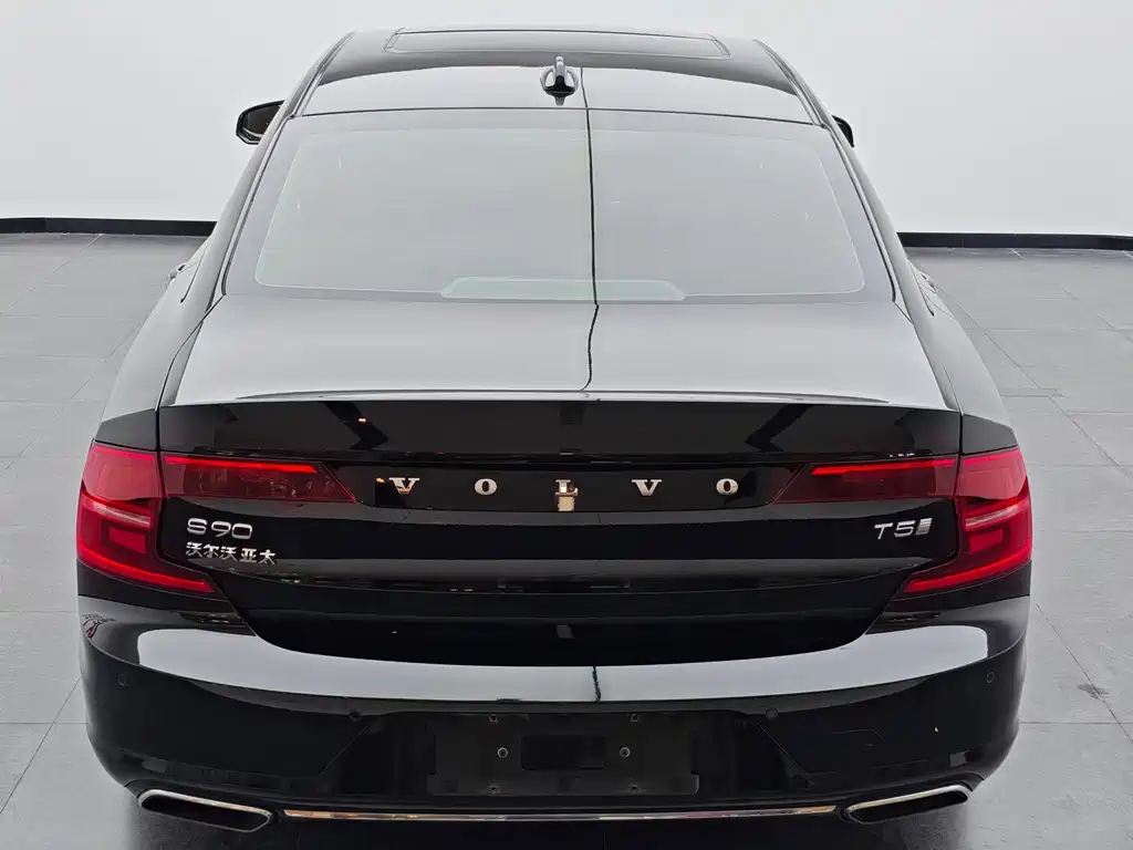 Volvo S90 — миниатюра 5