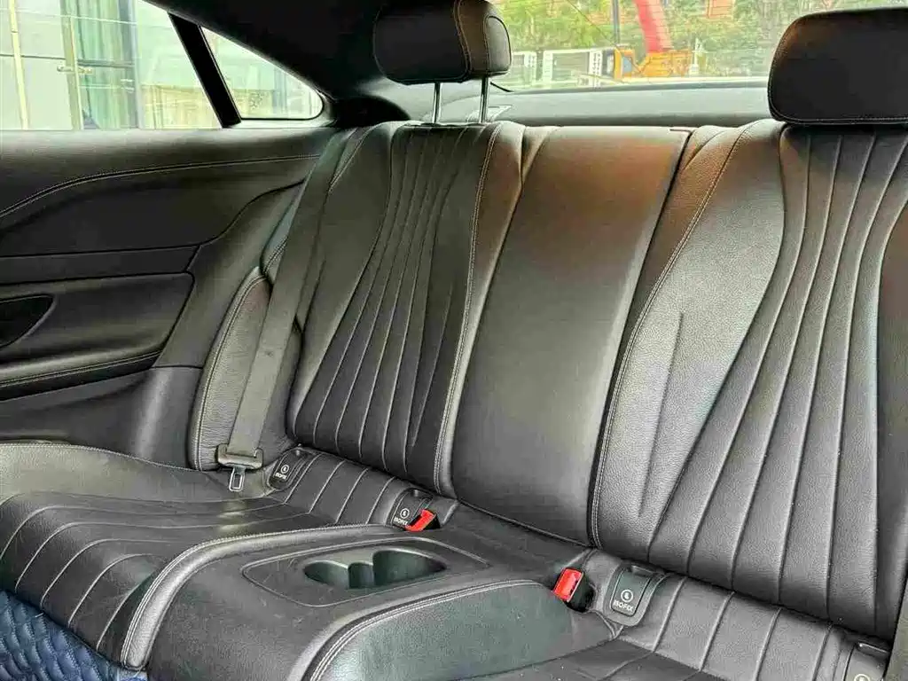 Mercedes-Benz E-Class (Import) — миниатюра 10