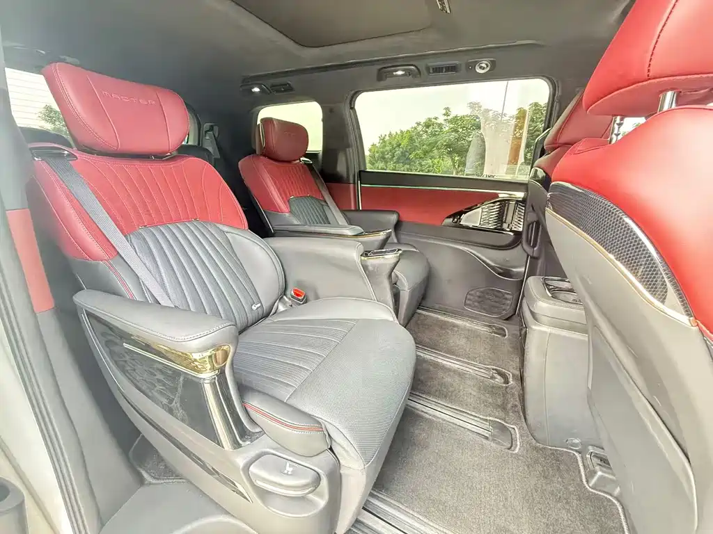 GAC Trumpchi M8 2023 — фото 8